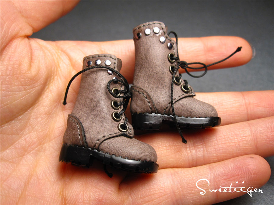 Thumbnail: Blythe/Pullip/mmk/JerryB shoes motor boots