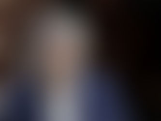 Portuguese interview expert speaking English through AI