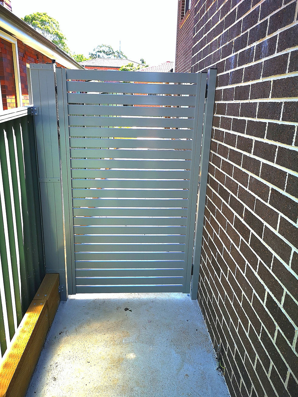 Aluminium gate