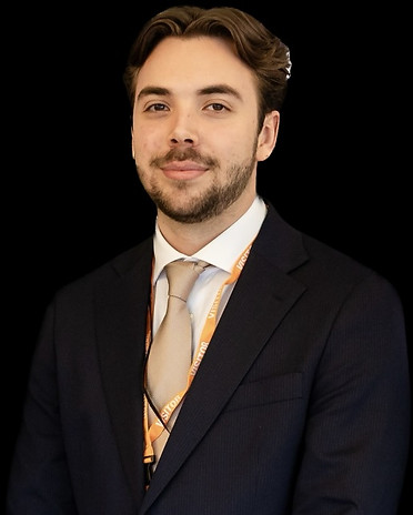 Headshot – Elliott Trickey.jpg