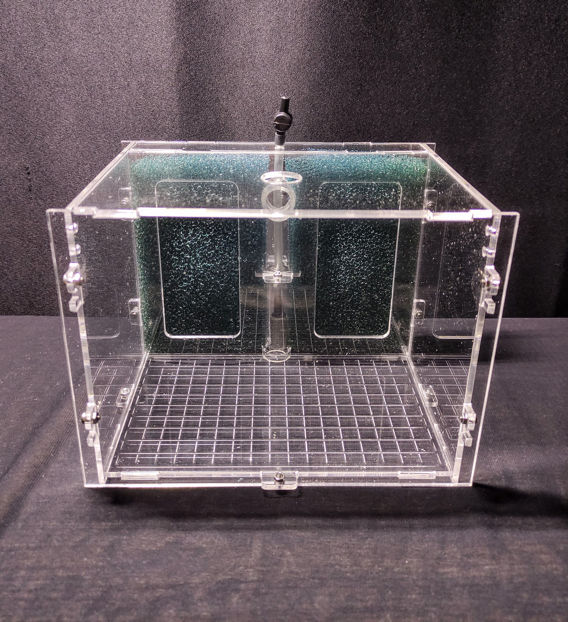 Süngerli Sirkülasyonlu Pleksi Yavruluk 20x15x15