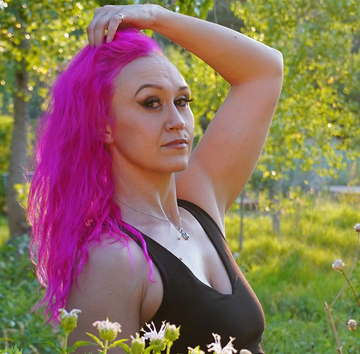 SIDEVIEW_edited.jpg
