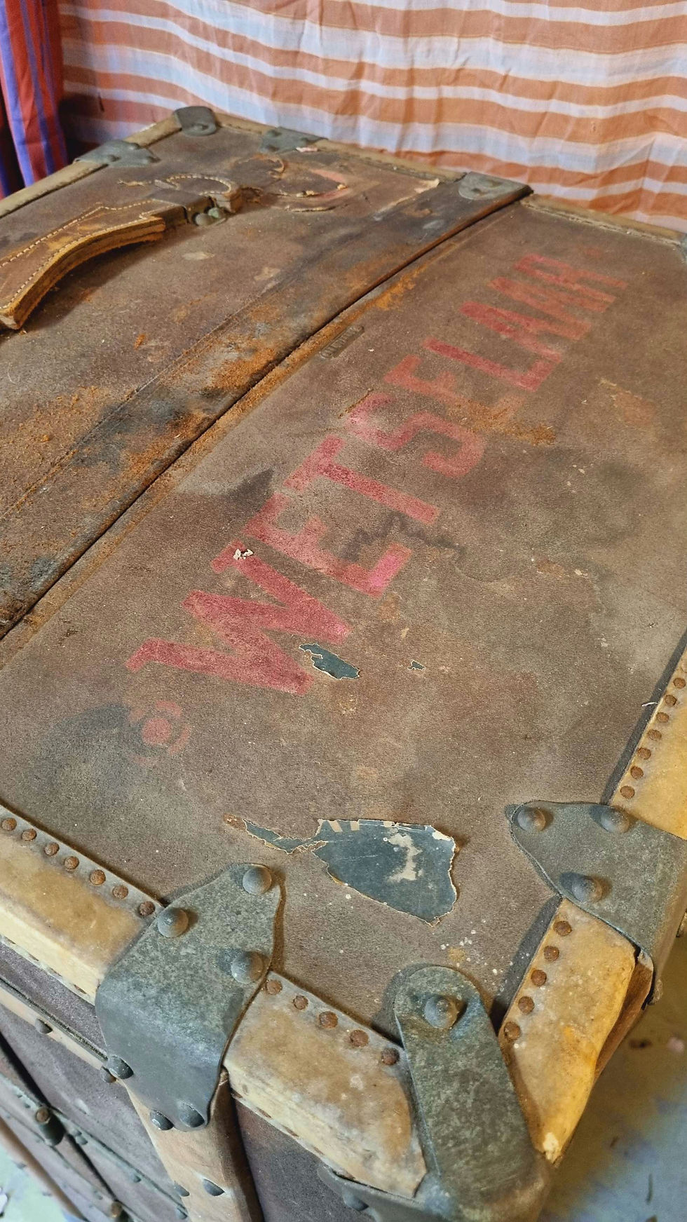 Thumbnail: Antieke reiskoffer XL