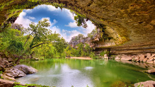 Explorando el condado de Guadalupe:Una guía para propietarios de ranchos en Texas