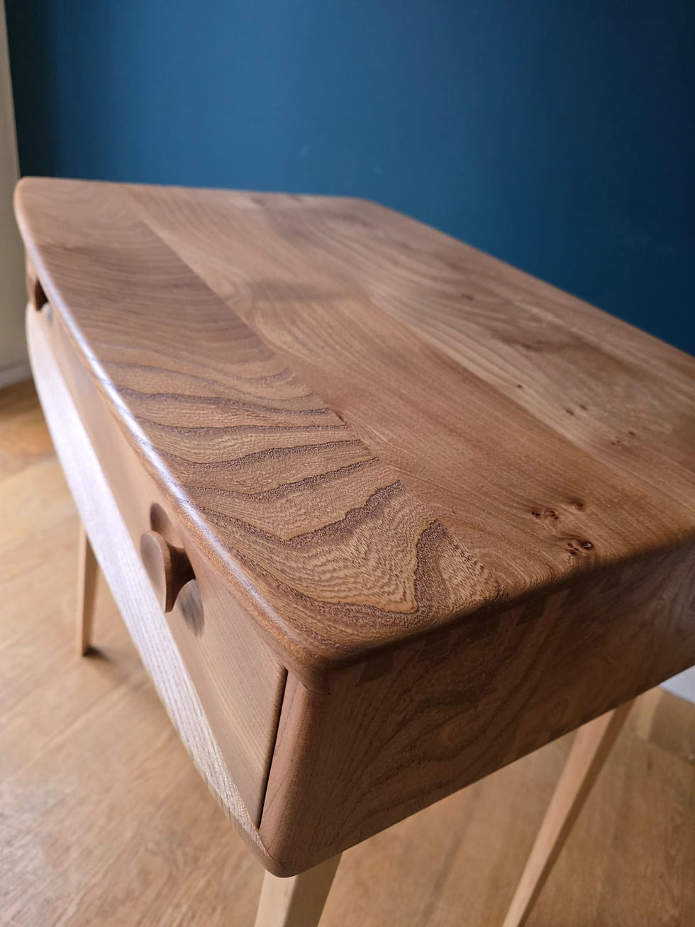 Thumbnail: Ercol 437 Dressing Table