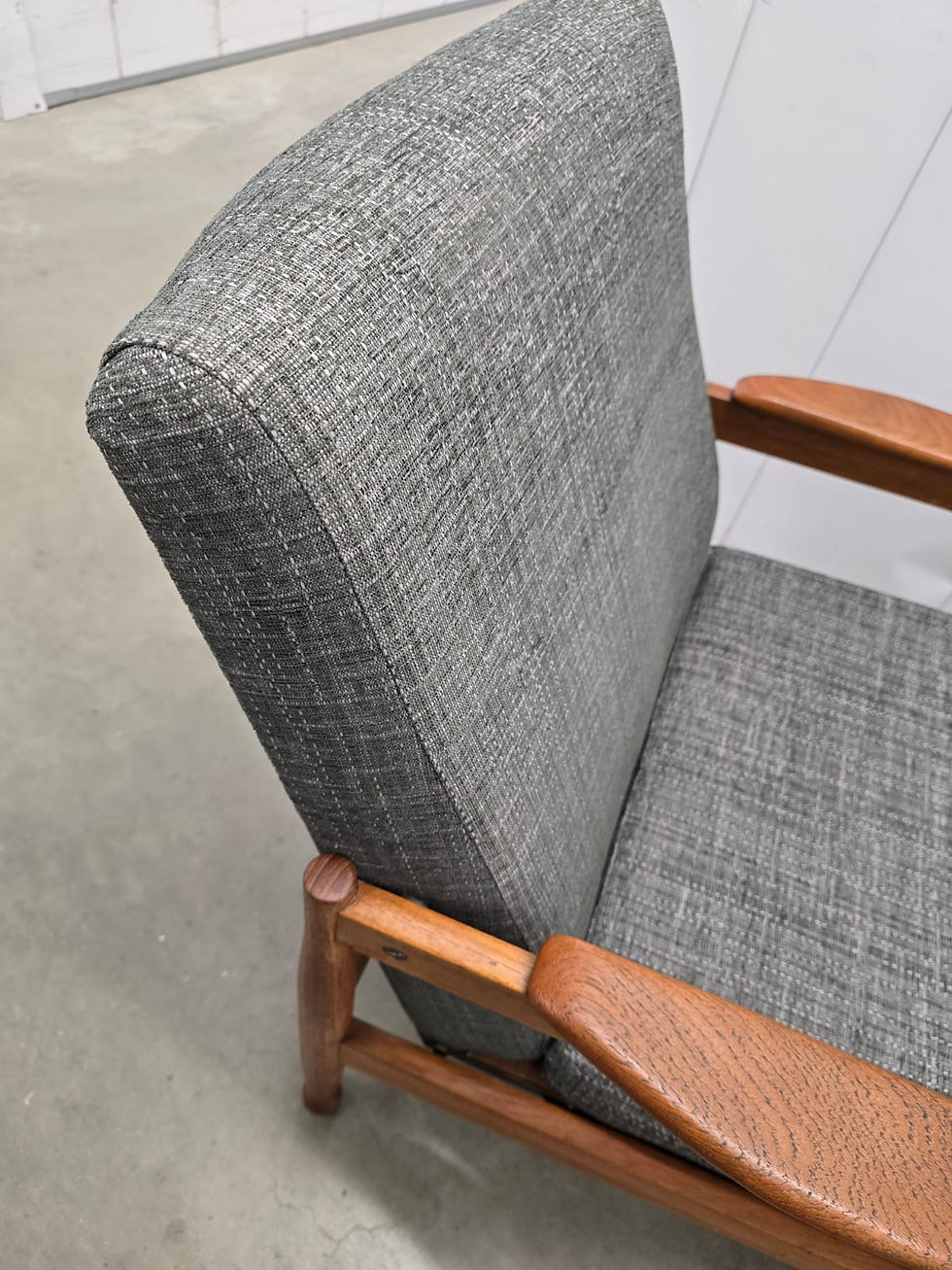 Thumbnail: Guy Rogers Manhatten Armchair