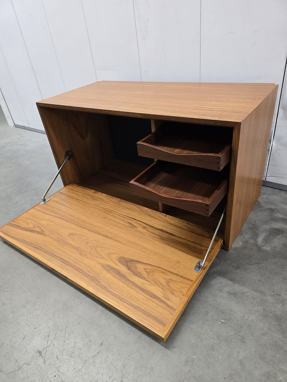 Thumbnail: Poul Cadovius Royal System Cado Modular Wall Units