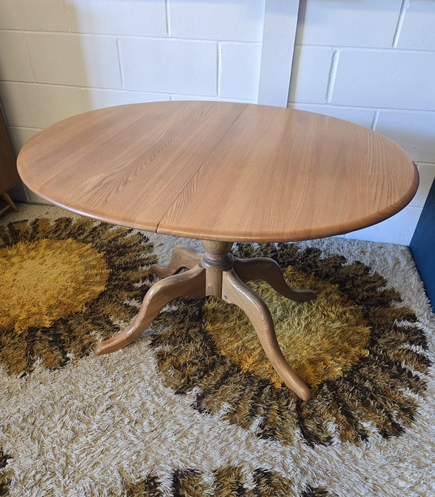 Ercol Chester Extending Dining Table