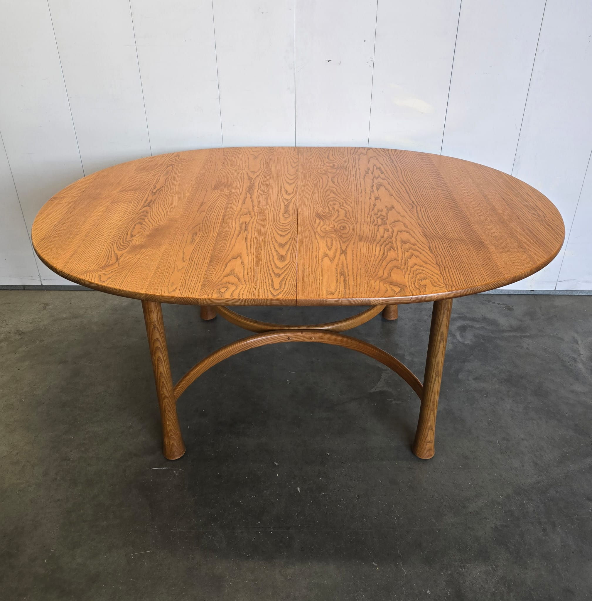Ercol Saville Extending Dining Table