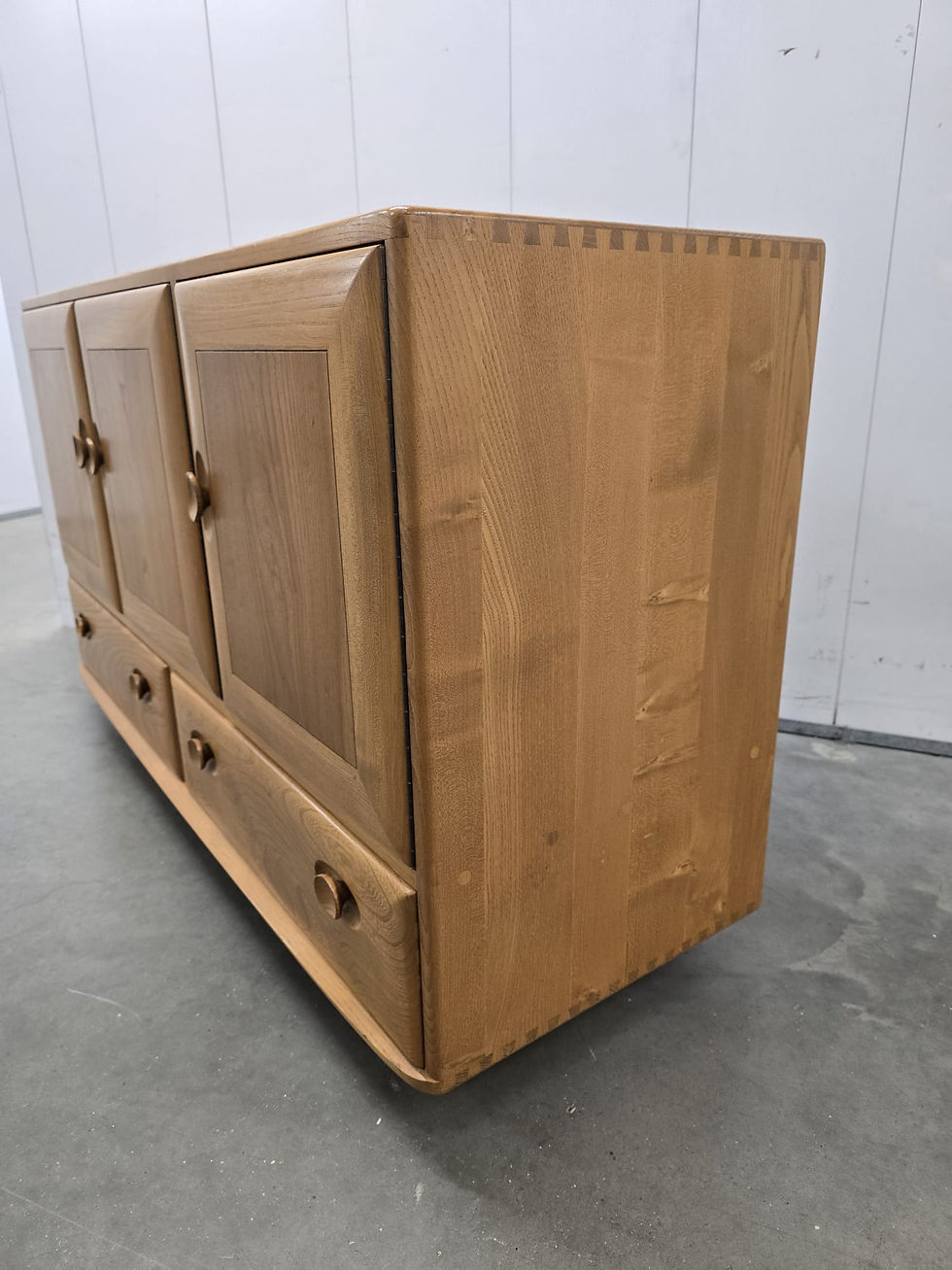Thumbnail: Ercol Windsor 468 Sideboard