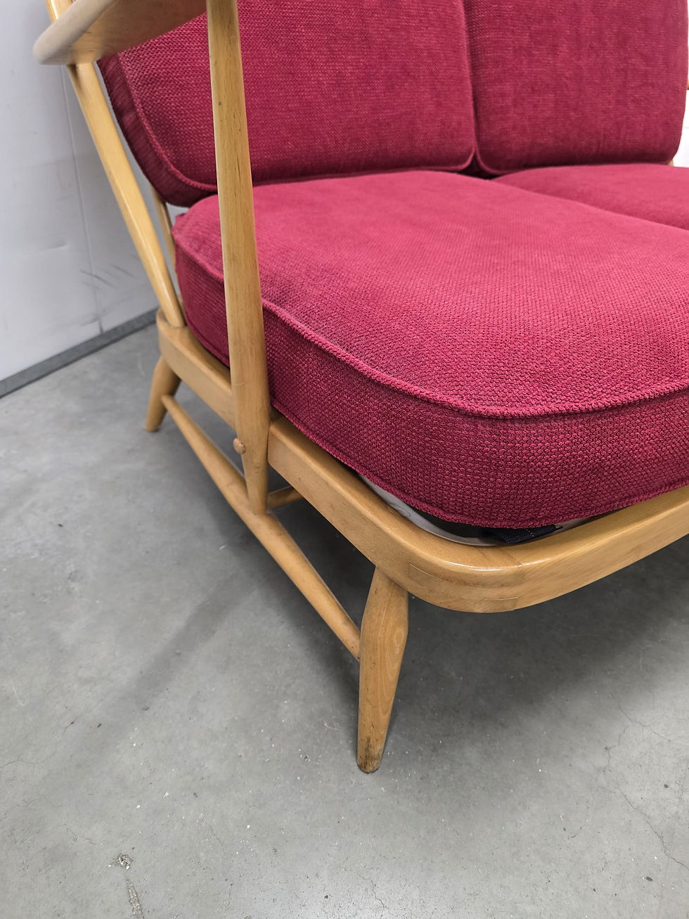 Thumbnail: Ercol Windsor 203/2 Two Seater Sofa
