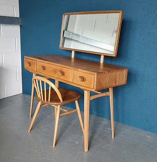 Dressing Table.JPG