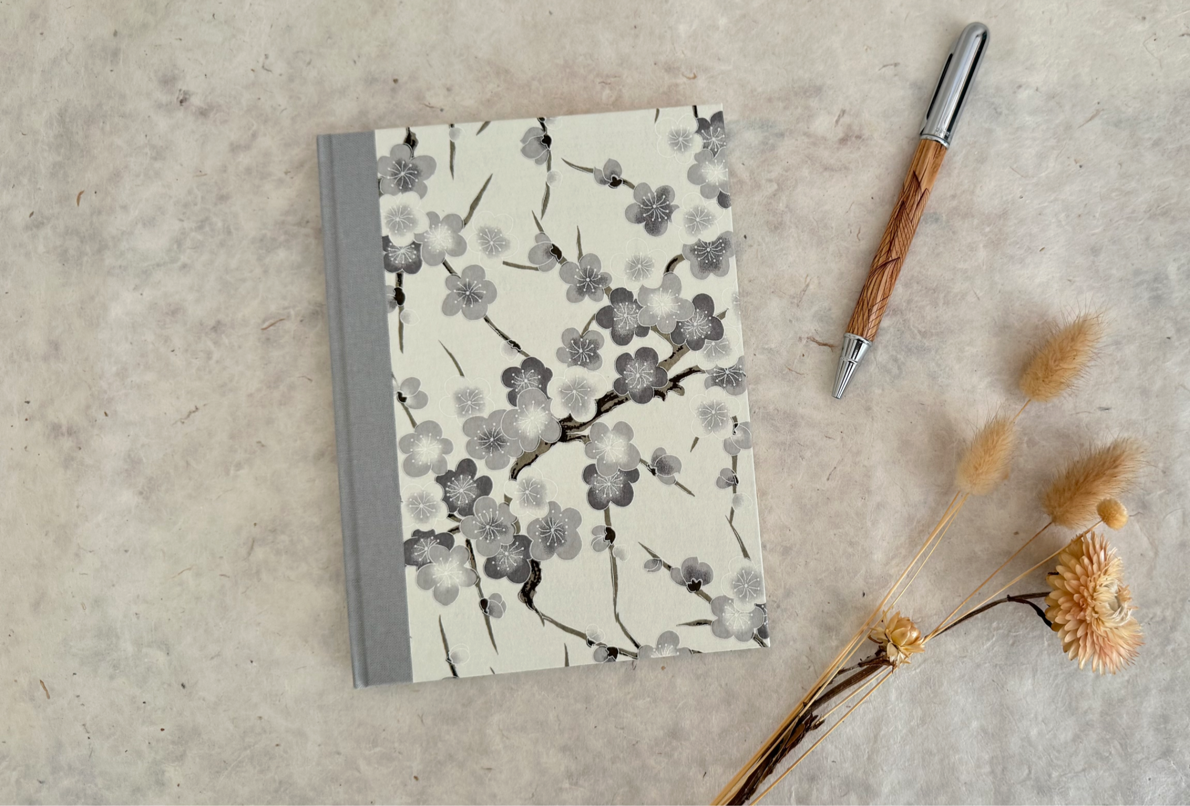 Carnet de notes moyen Fleurs grises
