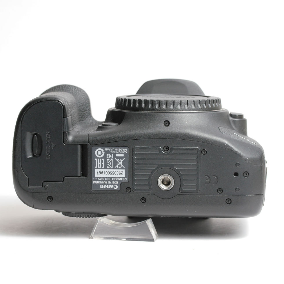 Thumbnail: Canon EOS 7D Mark II Body Only