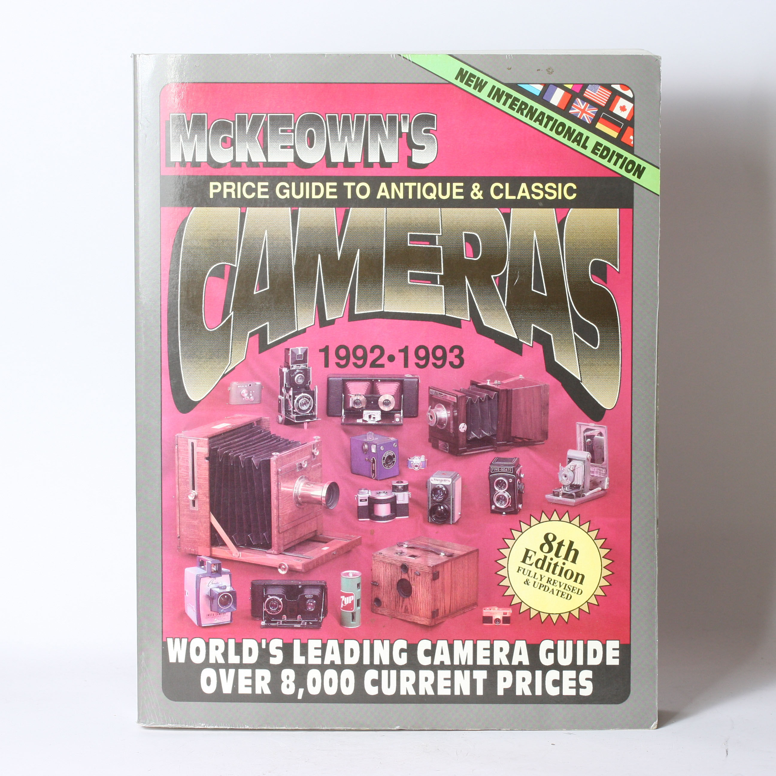 McKeown's Price Guide to Antique & Classic Cameras 1992-93 8th Edition