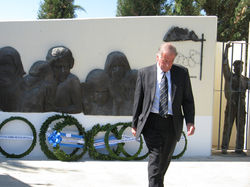 Wreath-laying at Astromeritis (on t