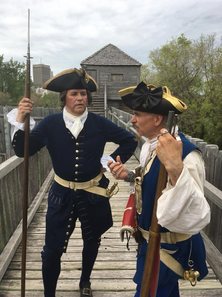Le capitaine et le sergent LaFosse.png