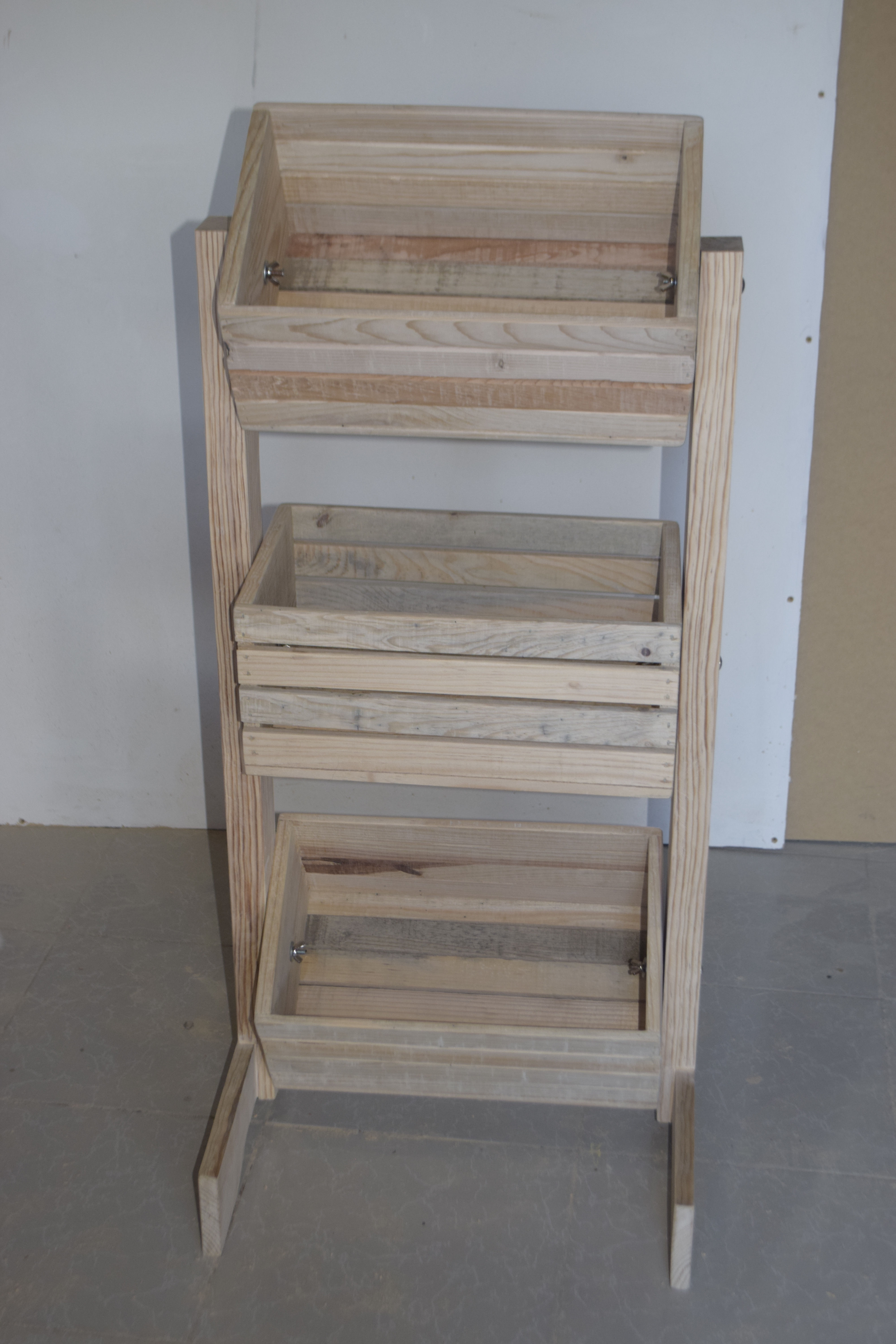 Frutero de madera.