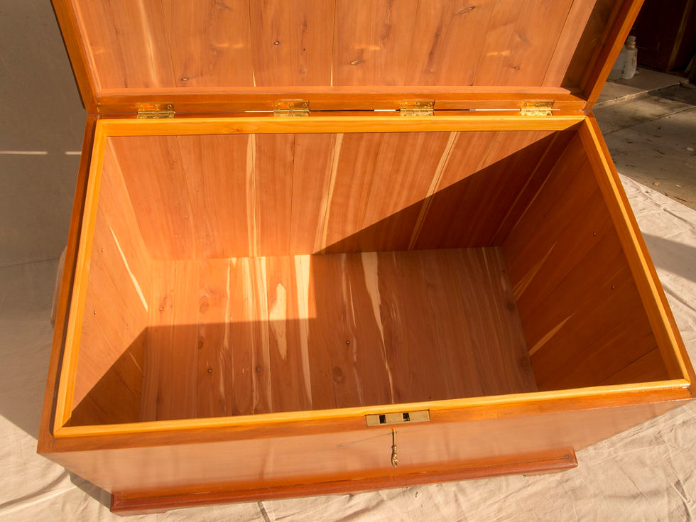 Thumbnail: New Zealand Ancient Kauri Chest