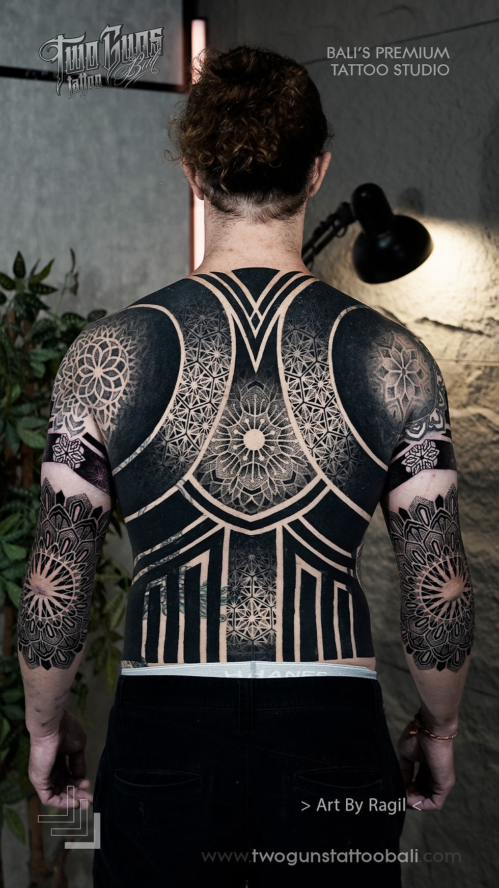 Geometry-Mandala-Ornament-Tattoos-In-Bali