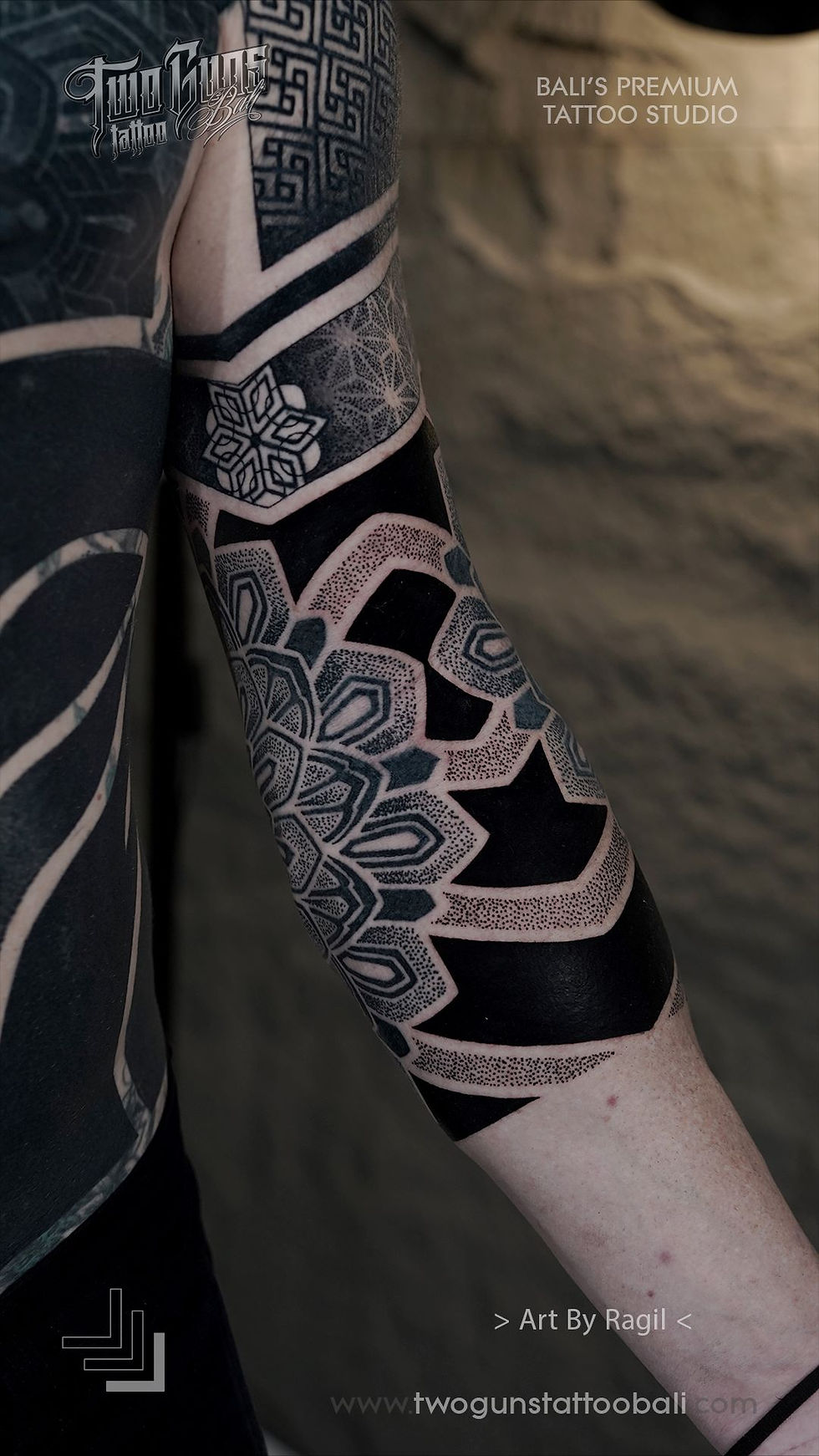 Geometry-Mandala-Ornament-Blackwork-Tattoos