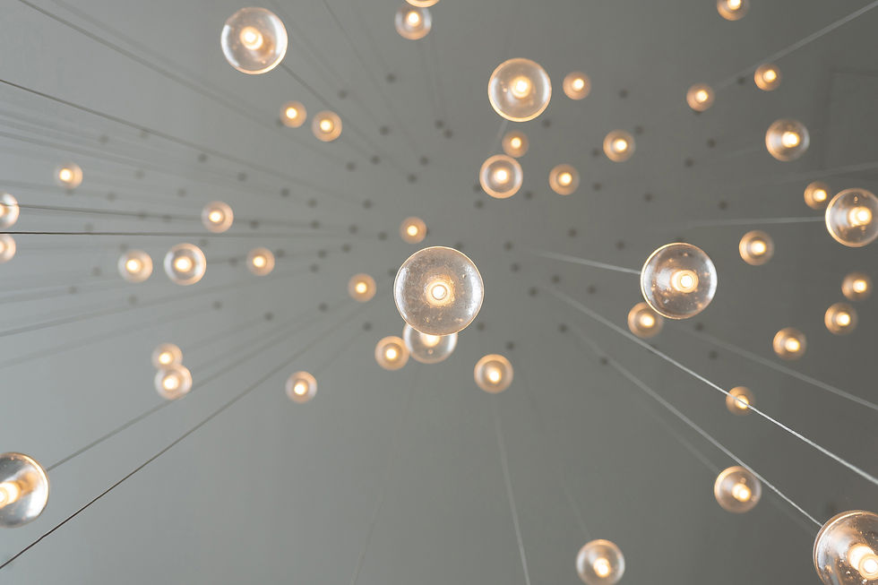 Photomontage "ampoules lumineuses" par l'agence de communication Downtown Lyon