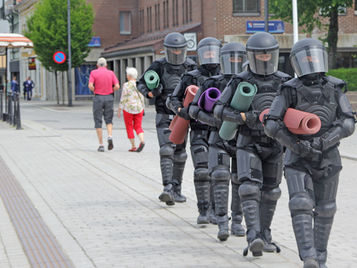 Pomáhat a chránit na MOVE Festu Ostrava 2025? Přidejte se k mezinárodnímu projektu Direct Action Theatre!