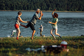 How to Watch a Moving Body