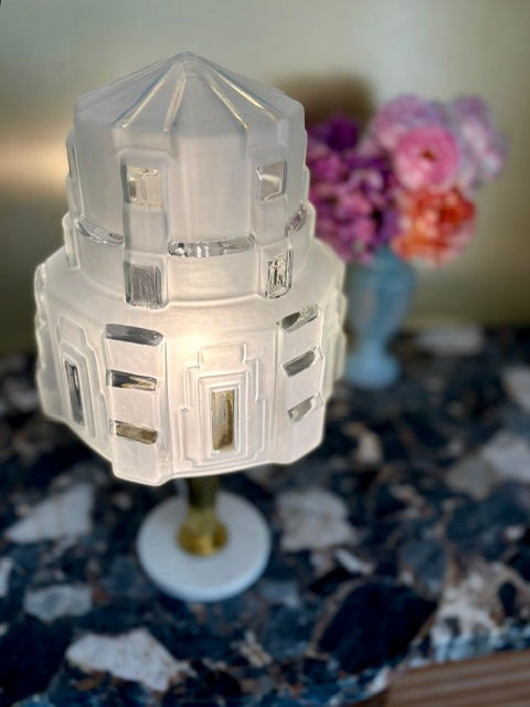 Miniature : Lampe a poser art deco  1930 années 30 skyscraper a  gradins grattte-ciel building