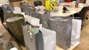 32 Christmas meals delivered