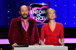 Les Enfoirés en chœur. TF1