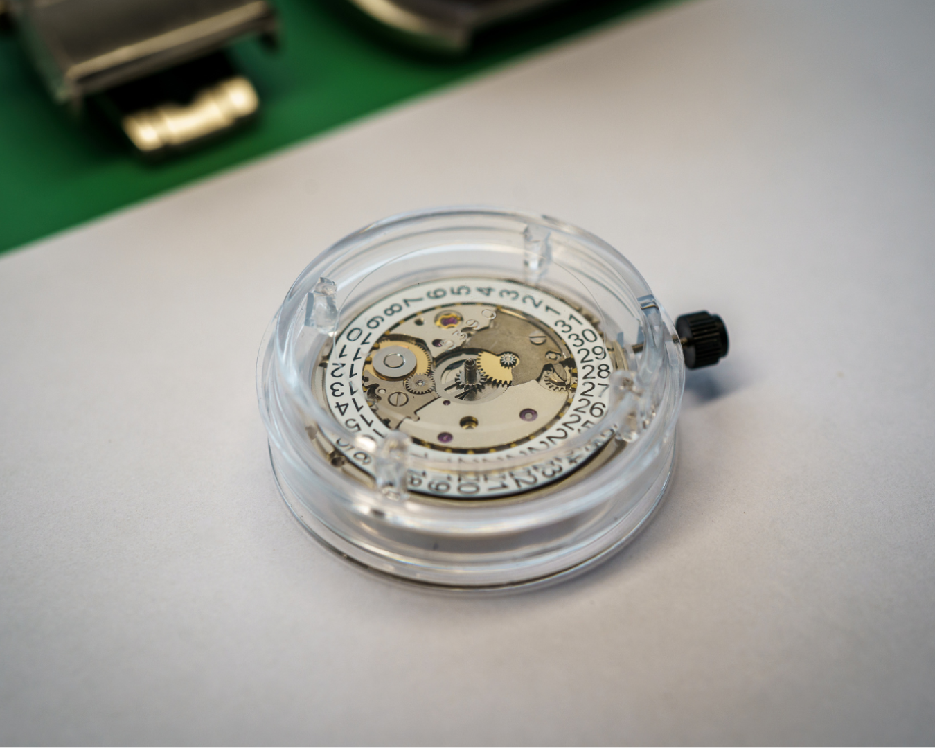 Testing the water resistance of a Ligure watch case