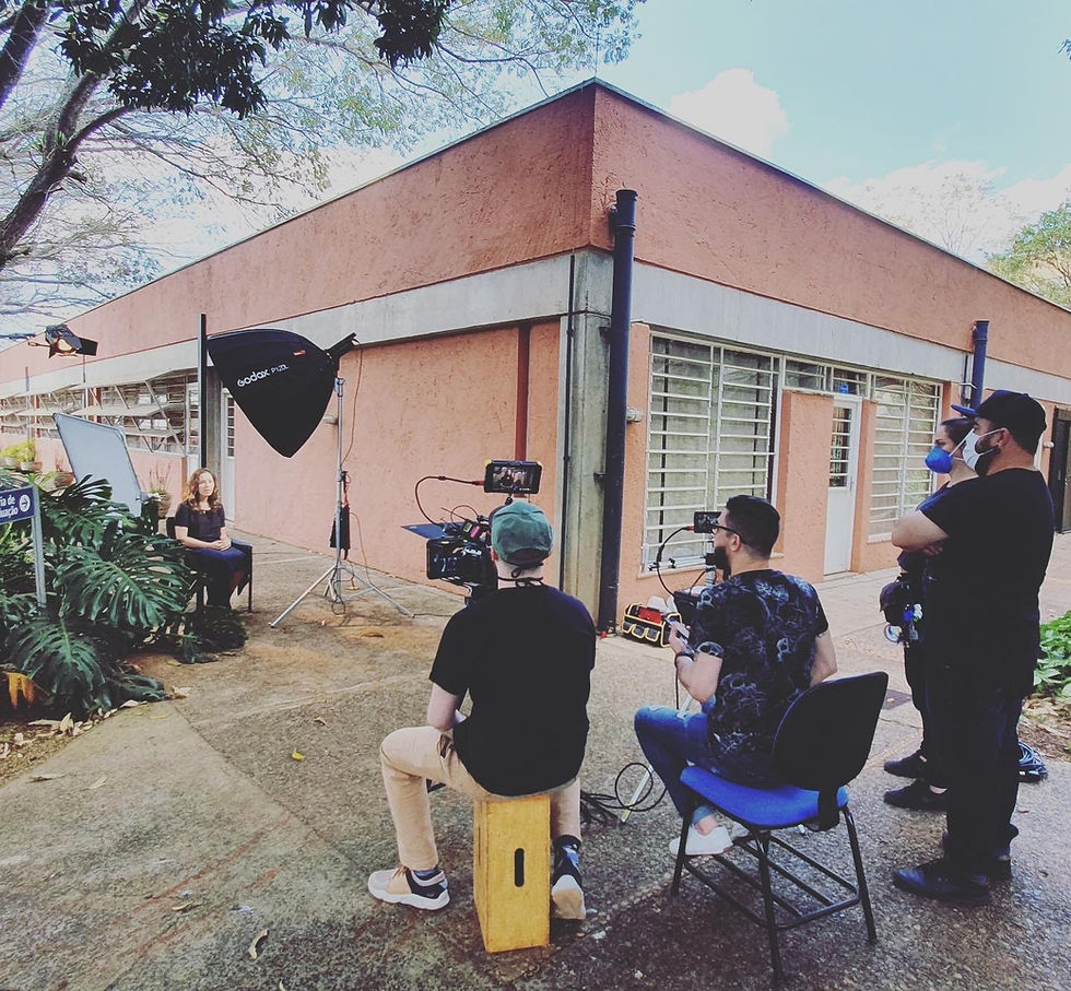 Bastidor de gravação de uma produção de vídeos em São Paulo, da Miragem Content