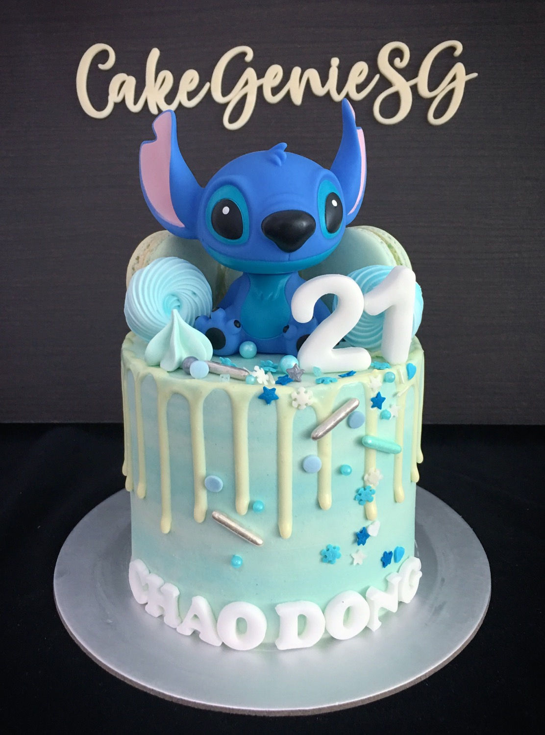 Stitch Cake with Macarons