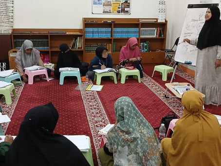 Kelas Tahsin Akhwat di Masjid Abu Bakar Ash-Shiddiq Otista : Meraih Keindahan dalam Bacaan Al-Qur'an