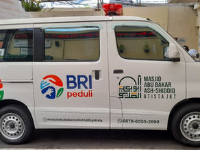 Wujudkan Aspirasi Kesehatan Umat, Ibu Anis Byarwati Fasilitasi Penyerahan CSR Mobil Ambulans dari Bank BRI ke Yayasan Wakaf Al-Askar