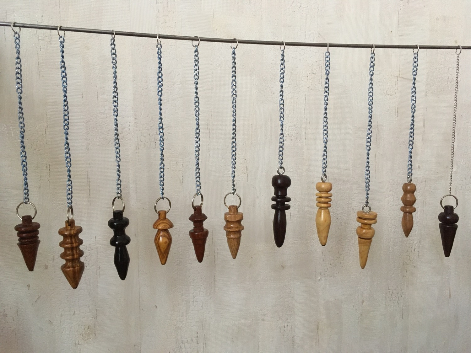 Nouveaux pendules en différents bois 