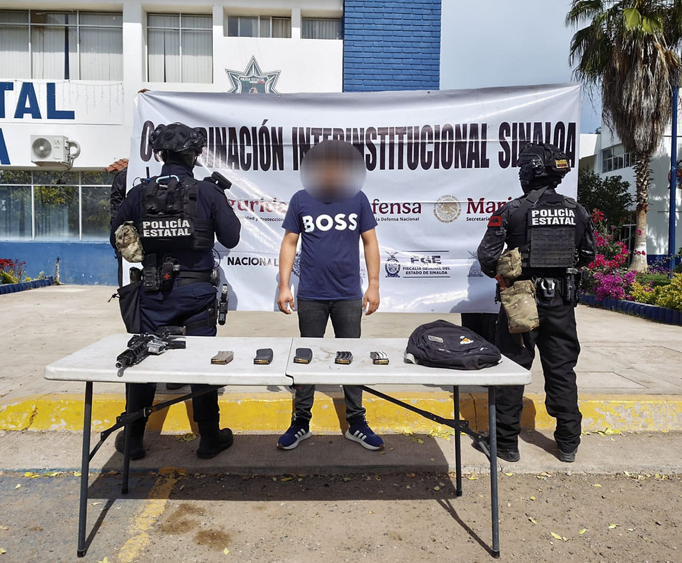 Grupo Interinstitucional asegura en Culiacán a un civil con un arma larga y cargadores abastecidos