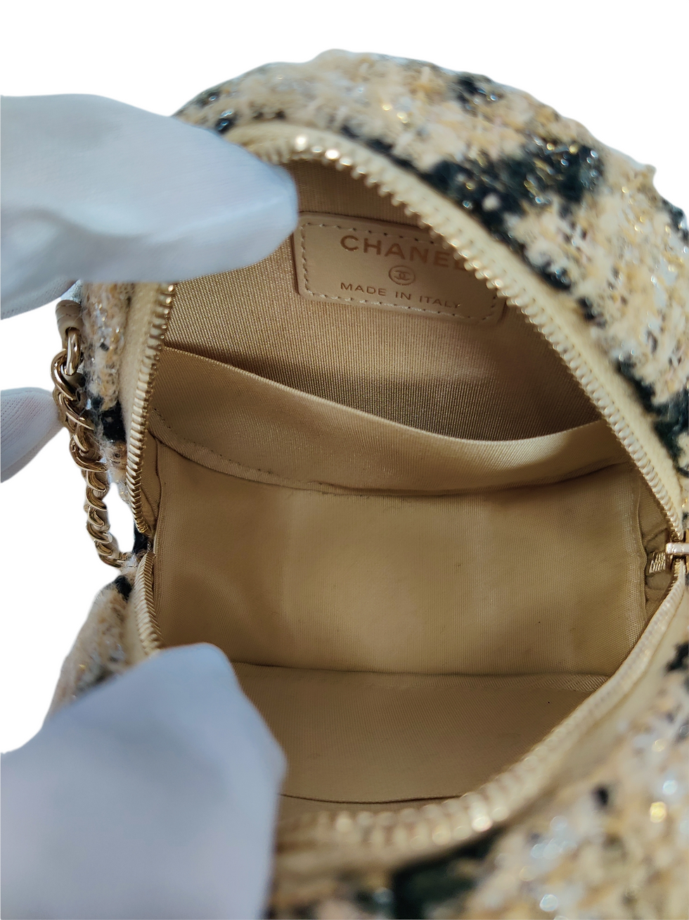 Thumbnail: Chanel Cream Black Tweed Shearling Round Clutch With Chain and Coin Purse