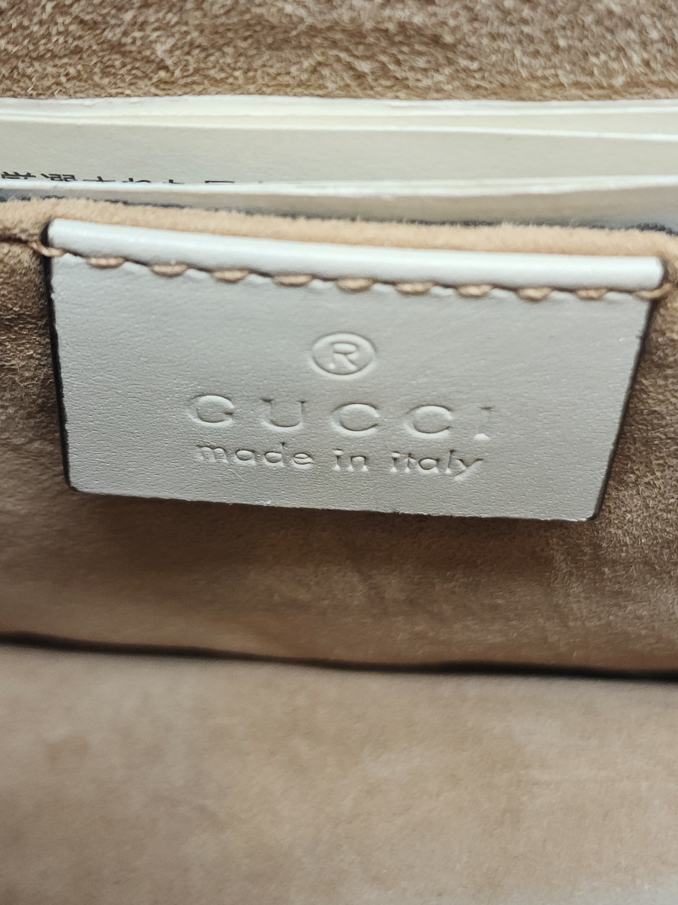 Thumbnail: Gucci Sylvie Chain Shoulder Bag