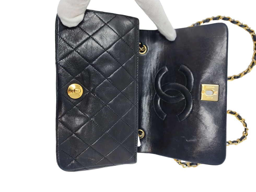 Thumbnail: Chanel Black Leather Classic Crossbody