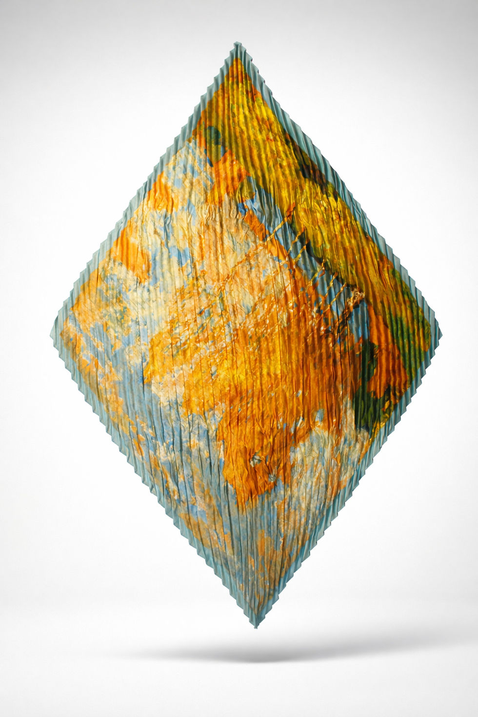 Küçük resim: Soyut Desenli Pliseli Saten Fular 70x70 cm – Premium Renkli Kare Eşarp