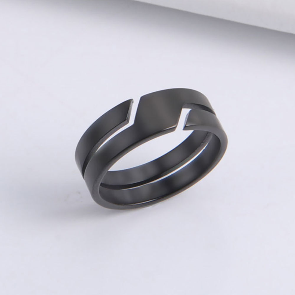 Skyrim ring for men and women in stainless steel.