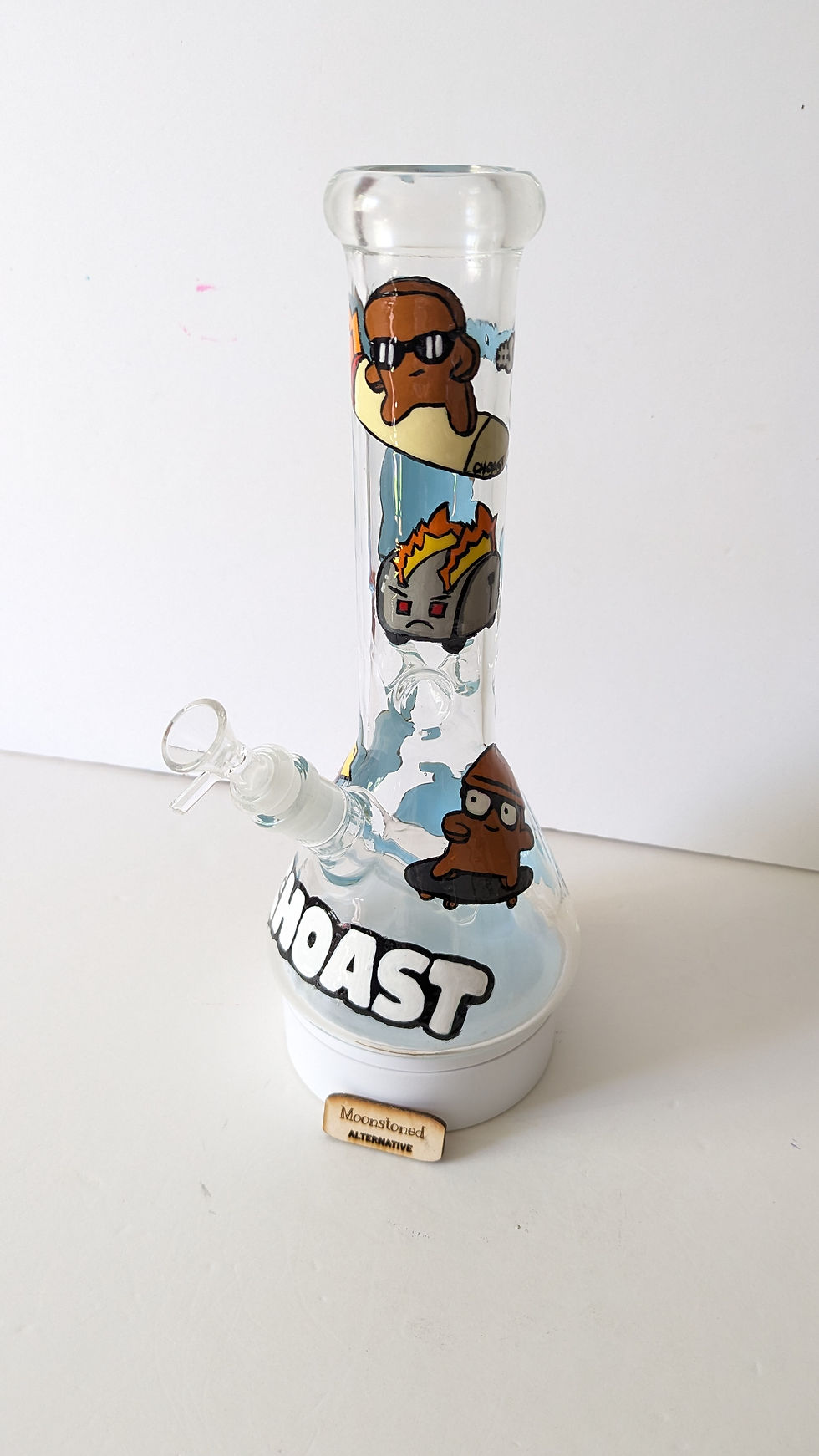 Side profile view of the view of the Custom Hand-painted bong made for Choast. What would your dream custom feature?