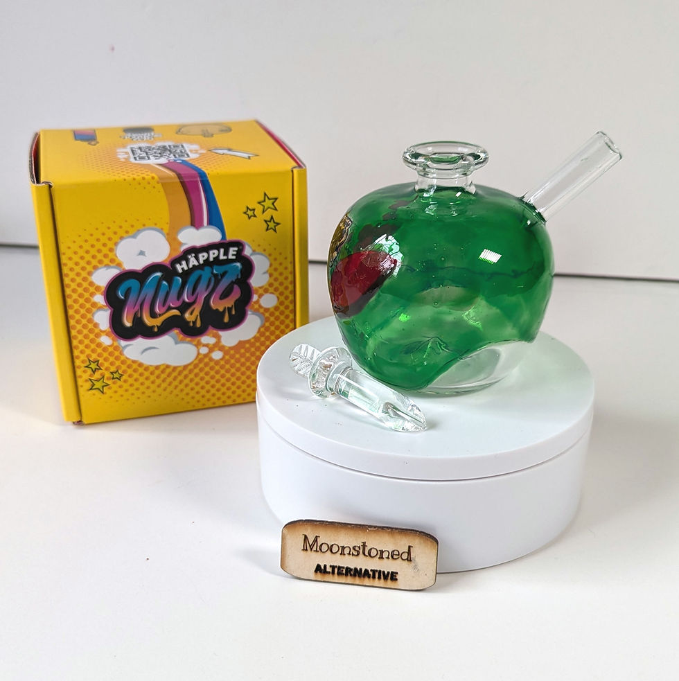 Thumbnail: Alternative side profile view of the Alien-head Happle Hash Pipe
