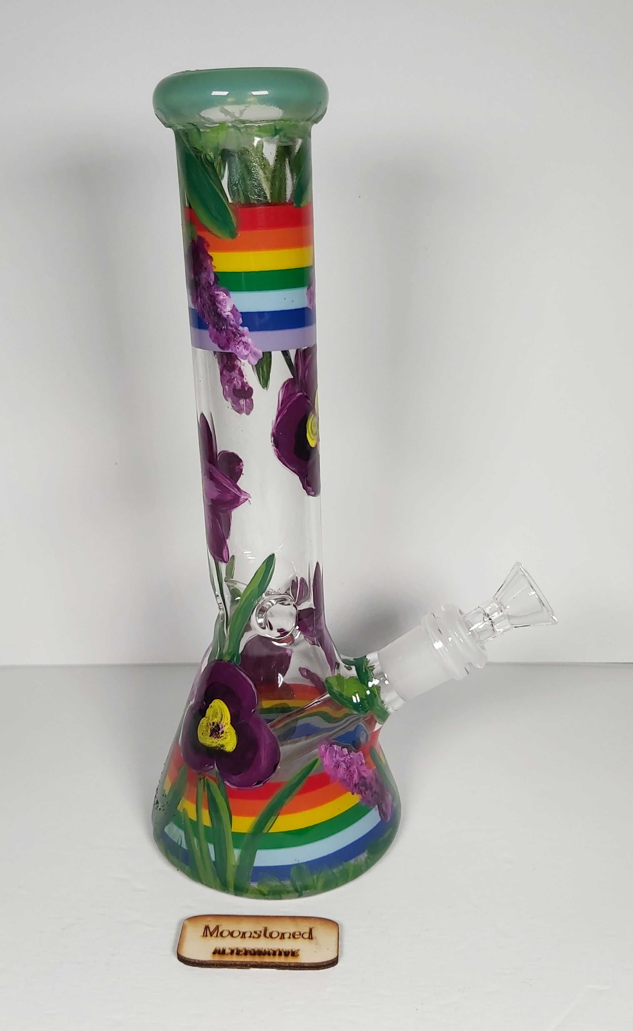 Left side view of the "lavender love" 10" bong