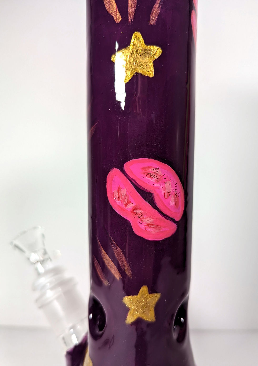 Thumbnail: Close up view of the handpainted lips on the "stoner brat" 12" beaker bong.