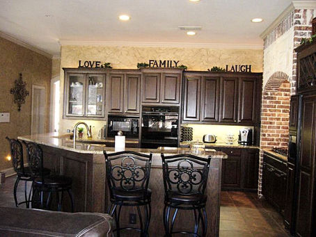 Looking for good cabinet painters, Fort Worth?