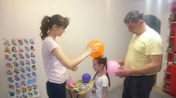 Эксперимент дома с родителями Электрический заряд