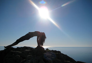 parsvottanasana yoga pose